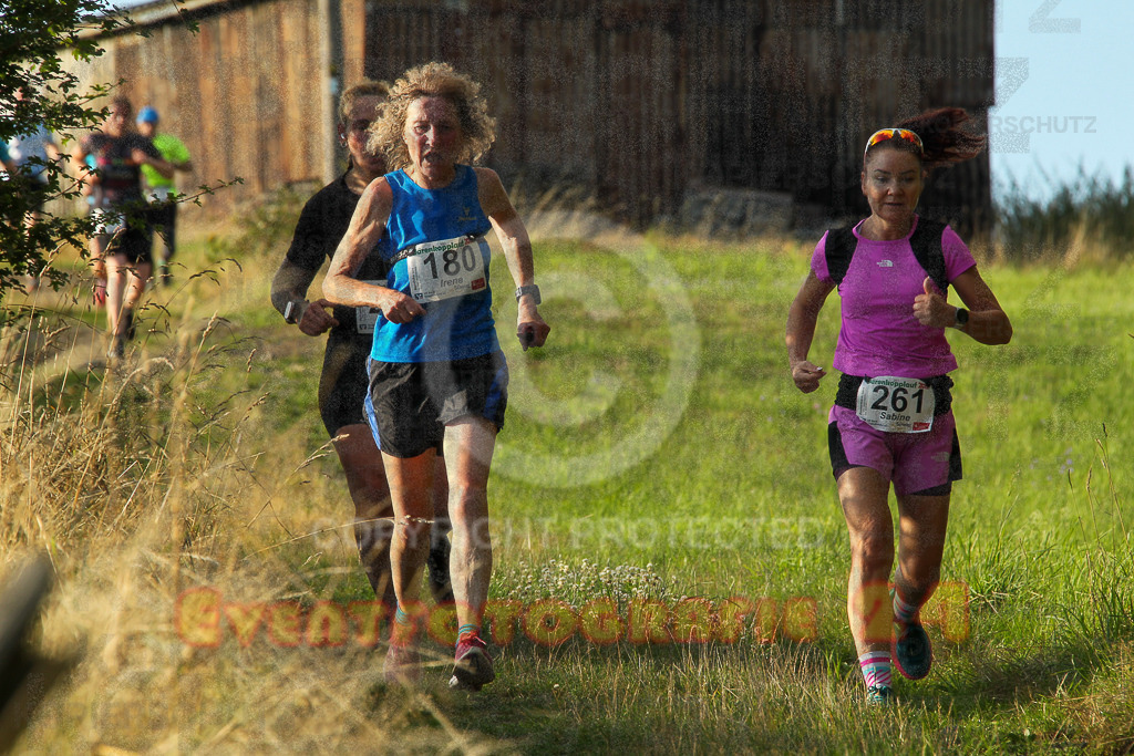 250801_1921_EV4_8572 | Sportfotografie im Rhein-Sieg Kreis, Köln, Bonn, NRW, Rheinland Pfalz, Hessen, etc. Unser Tätigkeitsfeld umfasst den Laufsport vom Volkslauf über den Marathon, Duathlon, Triathon bis zum Ultralauf wie Kölnpfad Ultra oder Schindertrail.