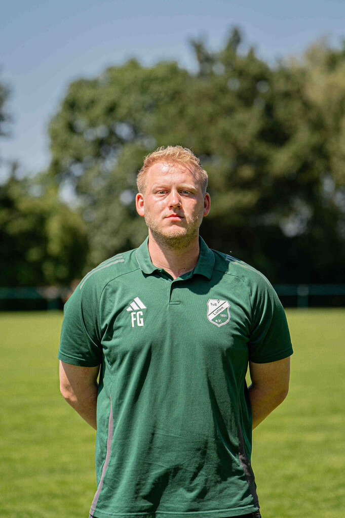 Fußball I Herren I Saison 2026-2027 I Mannschaftsfoto I TuS Lutten I Bezirksliga Weser-Ems 4 I 29295 | jns.sportfotos - Realisiert mit Pictrs.com