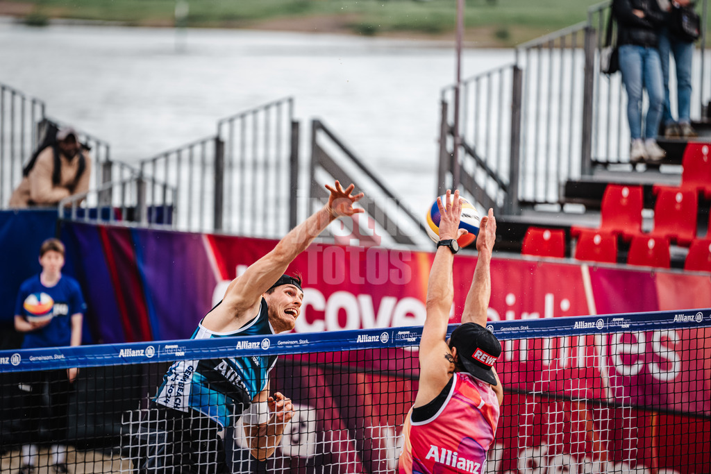 Sportart | Geschlecht | Saison 2022/2023 | Liga | Team1 vs. Team2 | TT.MM.JJJJ | Richard Peemüller beim Angriff