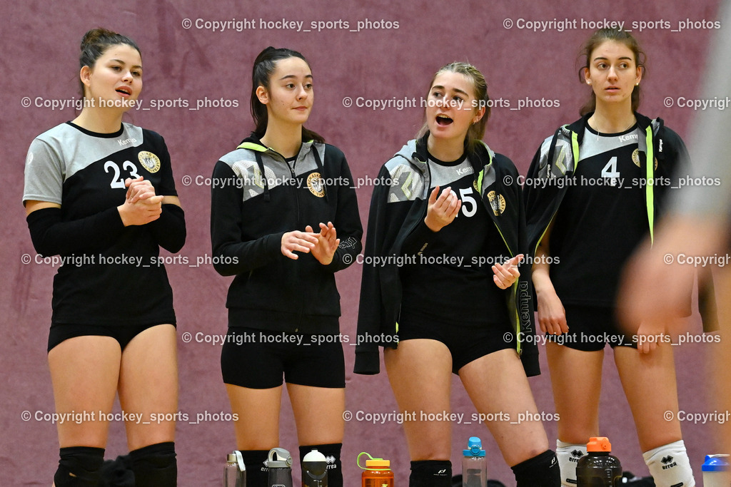 Askö Volley Eagles vs. Mühlviertel Volleys 17.12.2022 | #23 VEIGL Valentina, #28 HATEMIC Gloria Maxima, #25 SCHULER Chiara, #4 PICHLER Verena