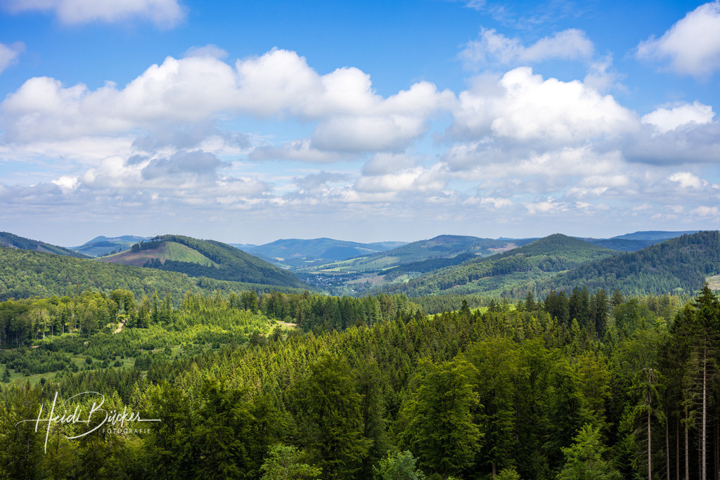 Blick ins Ruhrtal | Blick von Altastenberg ins Ruhrtal im Sauerland - Realisiert mit Pictrs.com