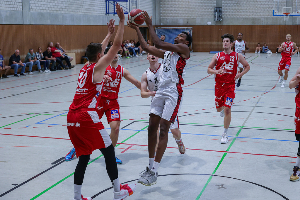 Regio Test BAYER GIANTS vs BSV Münsterland Baskets Wulfen-25 | Fotos von Basketballspielen aus dem Raum NRW fotografiert von Gero Mueller-Laschet und Daniel Schaefer - Realisiert mit Pictrs.com
