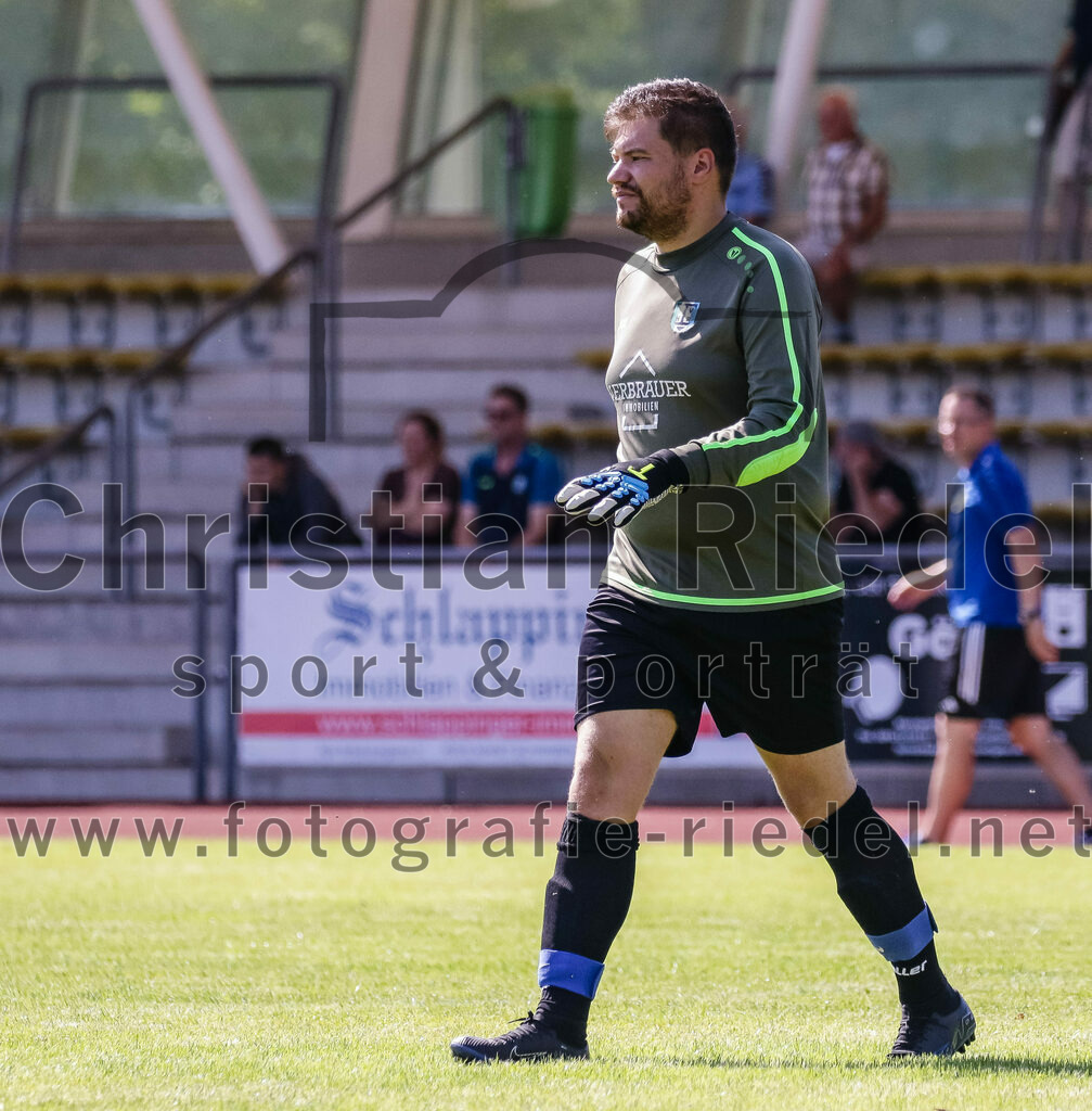 2023-09-02_040_SG_Markt_Schwaben_gegen_TSV_Hohenbrunn | Markt Schwaben, Deutschland, 02.09.2023:
Fußball, Kreisklasse 2023 / 2024, 3. Spieltag, (SG) Markt Schwaben gegen TSV Hohenbrunn, Endergebnis: 2:0

Torwart Calvin Weinert (TSV Hohenbrunn, #1)

Foto: Christian Riedel / fotografie-riedel.net