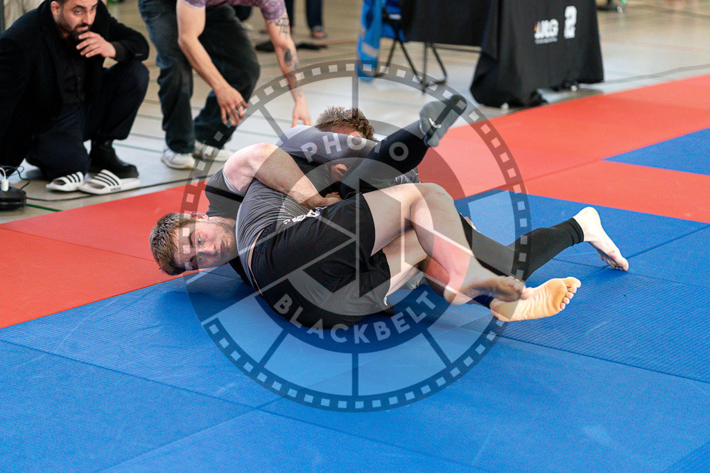 20250510PBB4227 | Athletes compete during the JJLG Berlin Open Jiu-Jitsu Championship on May 10, 2025 in Berlin, Germany. © Chiara Dazi / photoblackbelt