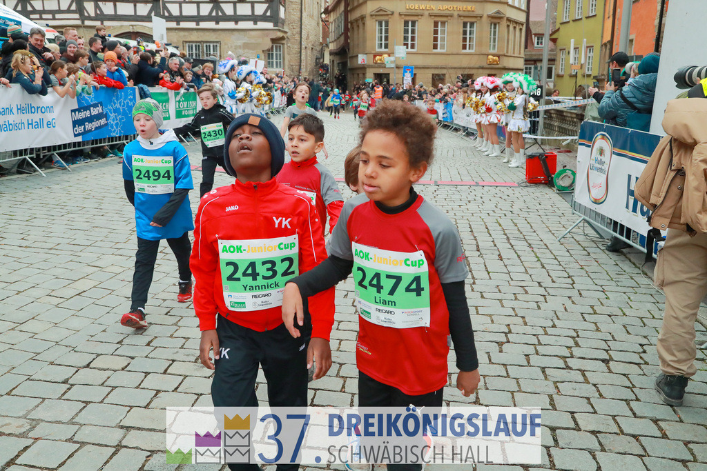 AOK JuniorCup 400m | 3Koenigslauf 2023 - Realisiert mit Pictrs.com