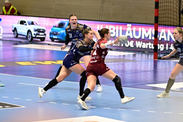 Handball I Frauen I Saison 2025-2026 I 1. HBF I 10. Spieltag I Buxtehuder SV - HSG Bensheim-Auerbach I 80748 | Der Sportfotograf. - Realisiert mit Pictrs.com