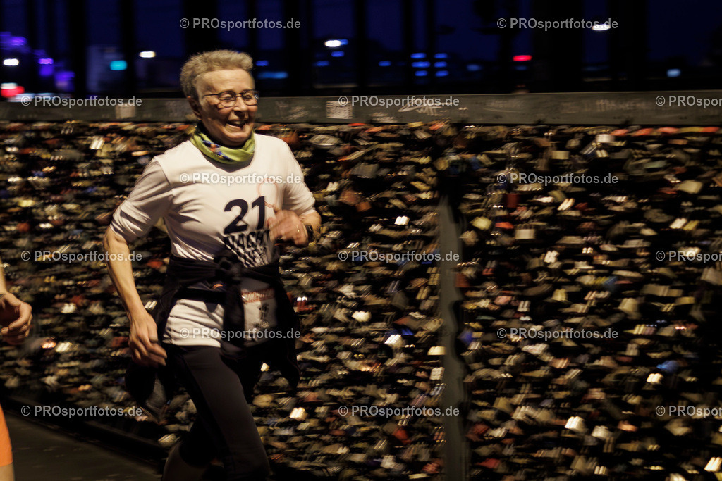 21. Nachtlauf des ASV Köln; Köln, 08.05.24 | Impressionen vom 21. Nachtlauf des ASV Köln am 08.05.24 in der Altstadt von Köln (Deutschland). Foto: BEAUTIFUL SPORTS/Bernd Hoffmann