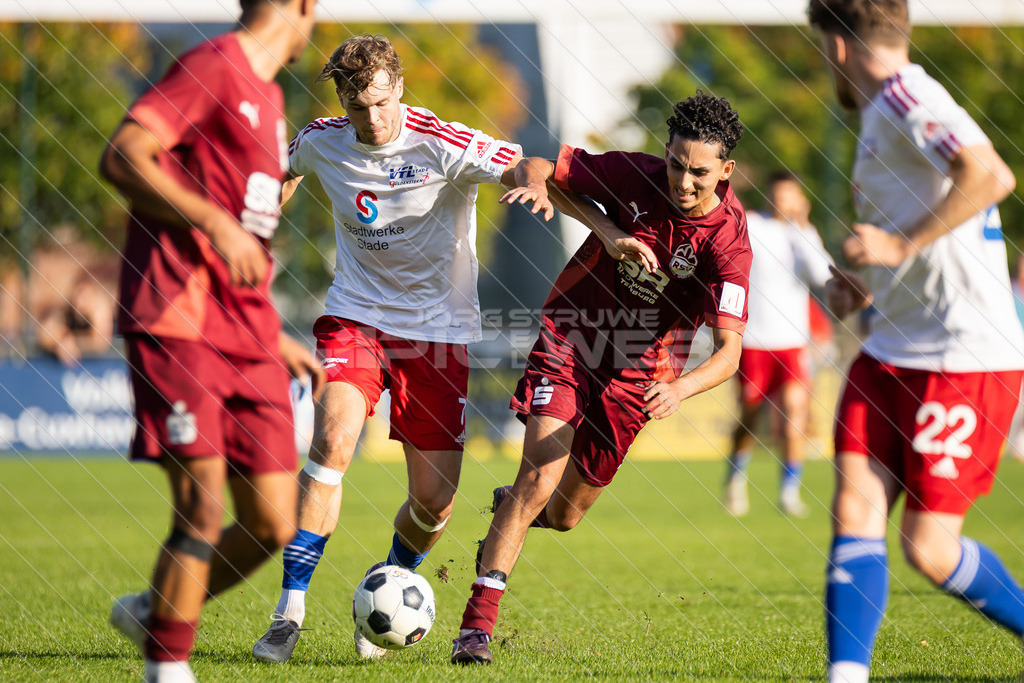 20250928_Picselweb-Fotografie_1R3_2433 | Spielszenen aus dem Spiel VfL Güldenstern Stade - Rotenburger SV. Ergebnis 0:3 - Realisiert mit Pictrs.com
