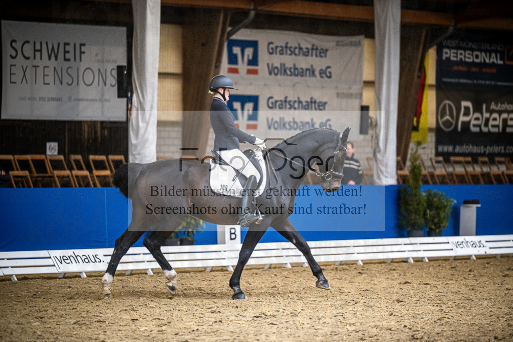 DOS_3213 | Entdecke hochwertige Reitturnierfotos von Foto Oger. Professionell, emotional und authentisch – jetzt Lieblingsmomente im Shop bestellen.Deutschlandweite Turnierfotografie. - Realisiert mit Pictrs.com