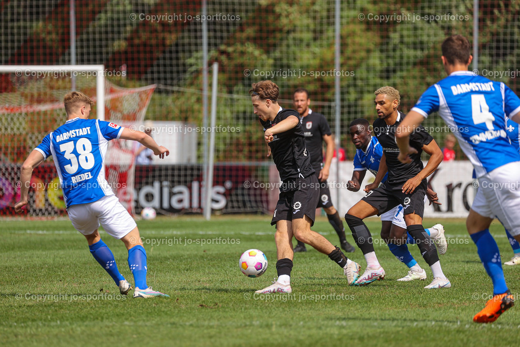 Giessen_Darmstadt (84) | 16.07.2023; Testspiel; Waldstadion Gießen; FC Gießen - SV Darmstadt 98; Ergebnis: 2:0 (0:0)
