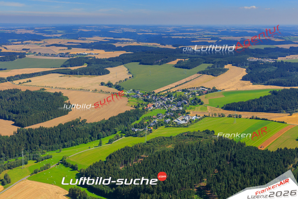 Die Luftaufnahme Altengesees - Remptendorf wurde vom UL-Flugzeug (keine Drohne) aus fotografiert.Hohe Druck- Auflösung-die Geschenkidee!