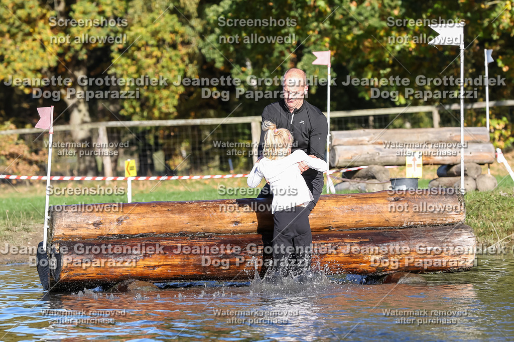 Dog Paparazzi - Strongdog 10-25-8701 | Dog Paparazzi Jeanette Grottendiek Fotografie & Videografie - Realisiert mit Pictrs.com