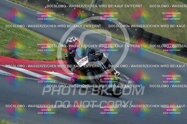 2025_05_31_PBK_36799 | Sportfotografie; SlowMotion; Video; Rennstrecke; Hafeneger; RSE; Speer; Trackday; Motorsportarena; Hockenheimring; Brno; Most; Barcelona; Valencia, Benny; Kaetzmer;