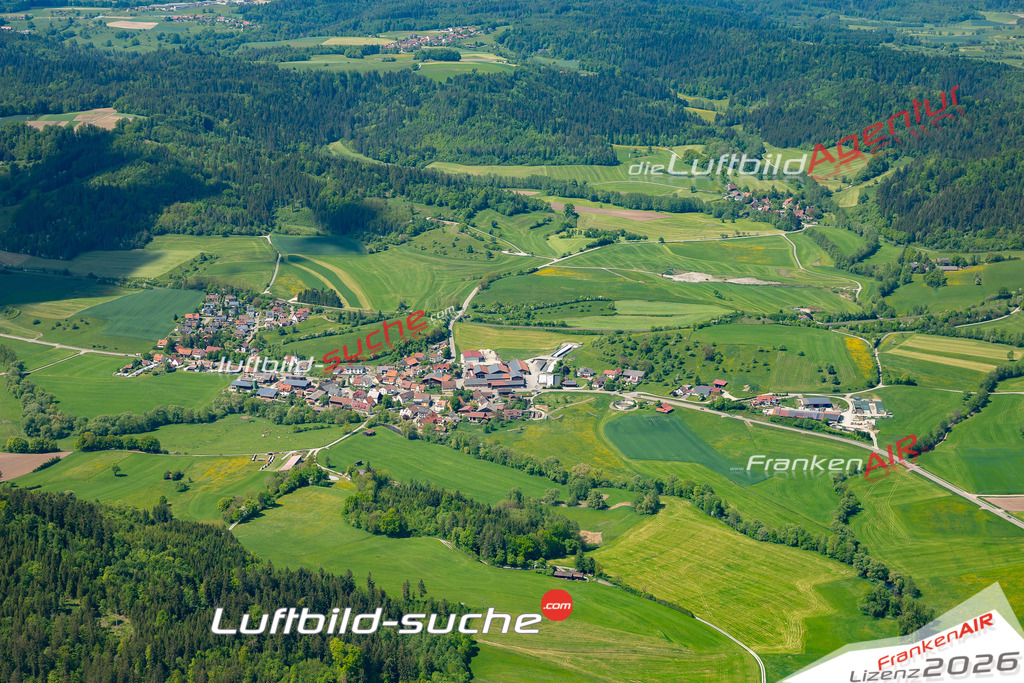 Klassische Luftaufnahme ohne Drohne zeigt:Mittelrot bei Fichtenberg - Die Luftbildaufnahme wurde 2025 vom UL-Flugzeug heraus erstellt ( keine Drohne ) - Hochauflösende Luftaufnahme -Nicht vergleichbar mit Google Maps oder Satelittenbilder- Die Geschenkidee !Mit Lizenz und Bildrechte bestellbar