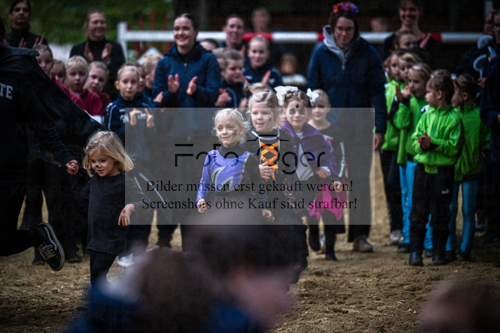 DOS_0166 | Entdecke hochwertige Reitturnierfotos von Foto Oger. Professionell, emotional und authentisch – jetzt Lieblingsmomente im Shop bestellen.Deutschlandweite Turnierfotografie. - Realisiert mit Pictrs.com