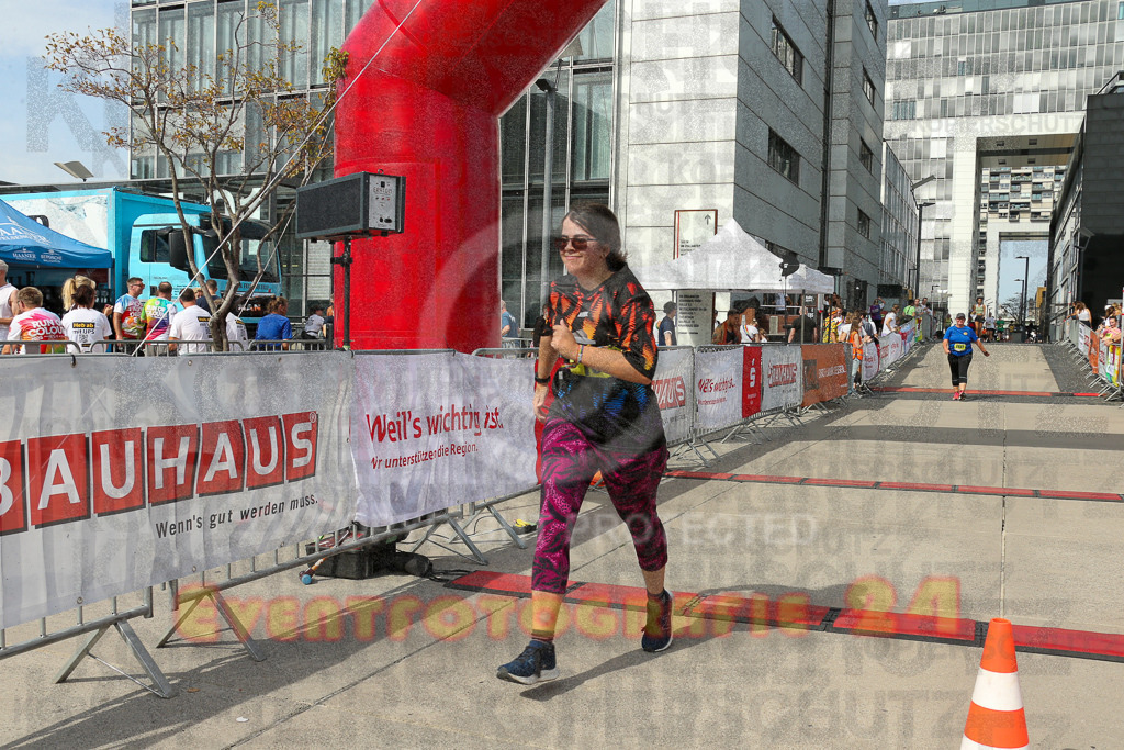 250920_1345_EX1_6536 | Sportfotografie im Rhein-Sieg Kreis, Köln, Bonn, NRW, Rheinland Pfalz, Hessen, etc. Unser Tätigkeitsfeld umfasst den Laufsport vom Volkslauf über den Marathon, Duathlon, Triathon bis zum Ultralauf wie Kölnpfad Ultra oder Schindertrail.