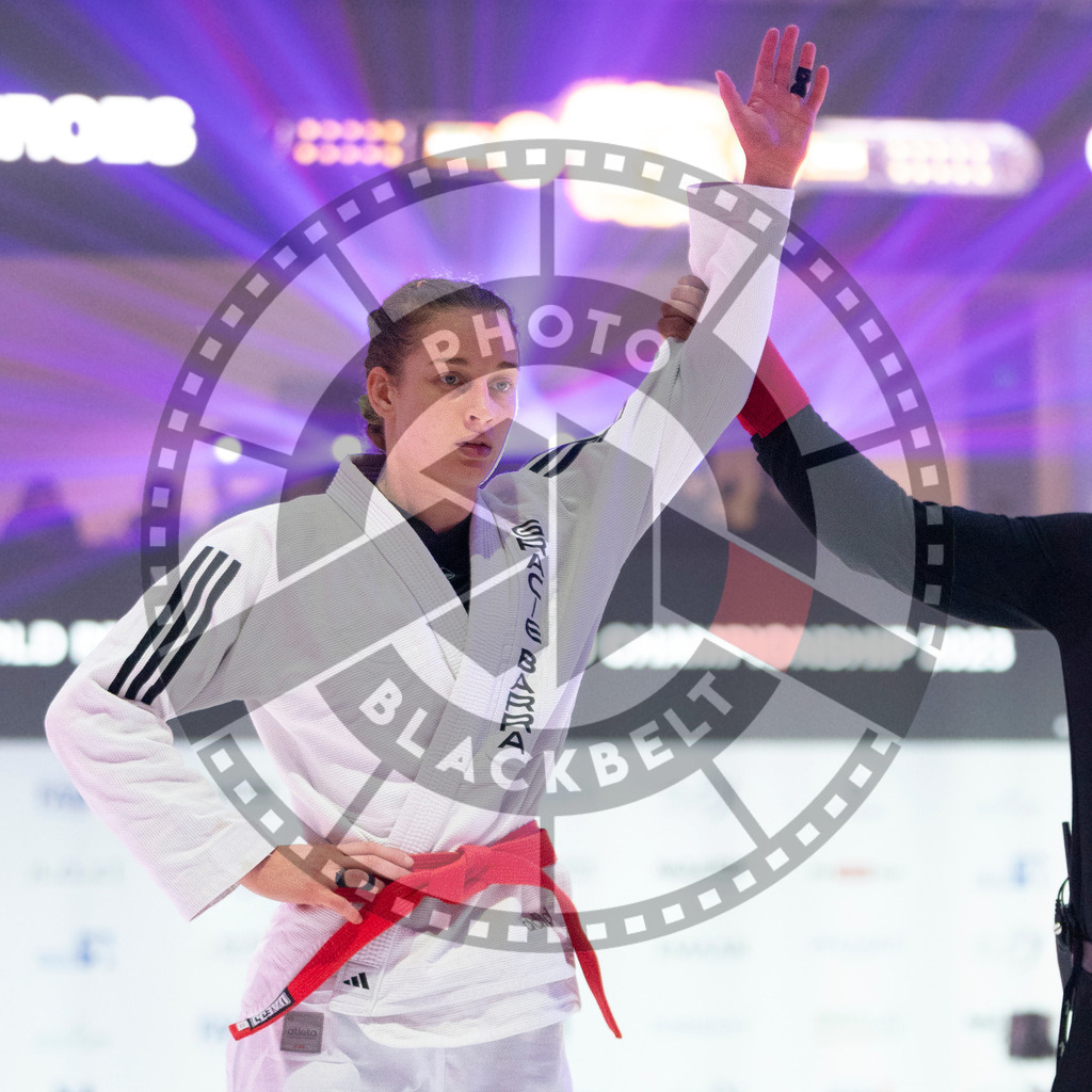 20231109PBB3231 | Fighters compete during the AJP World Professional Championship in the Mubadala Arena in Abu Dhabi, Arab United Emirates, on November 9, 2023.