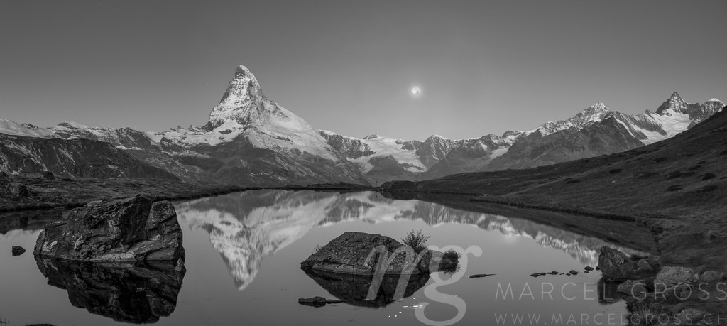 Matterhorn at Supermoon | Beautiful early morning scenery at the famous Stellisee above Zermatt. The Bloodmoon was just history, when we could marvel on the last moments of the powerful Supermoon - Realisiert mit Pictrs.com