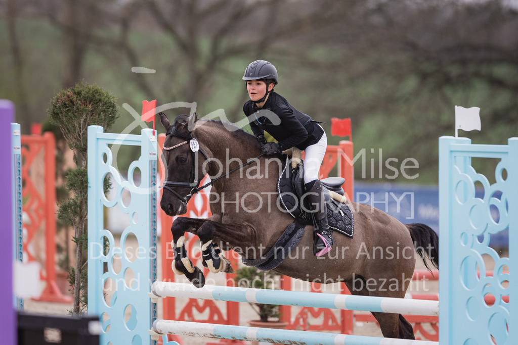 230408_Frühlingsfest_SpringreiterWB-151 | Deine schönsten Turniermomente als professionelle Fotos! Entdecke hochwertige Pferdesport-Fotografie im Online-Shop. Jetzt Fotos finden & bestellen!