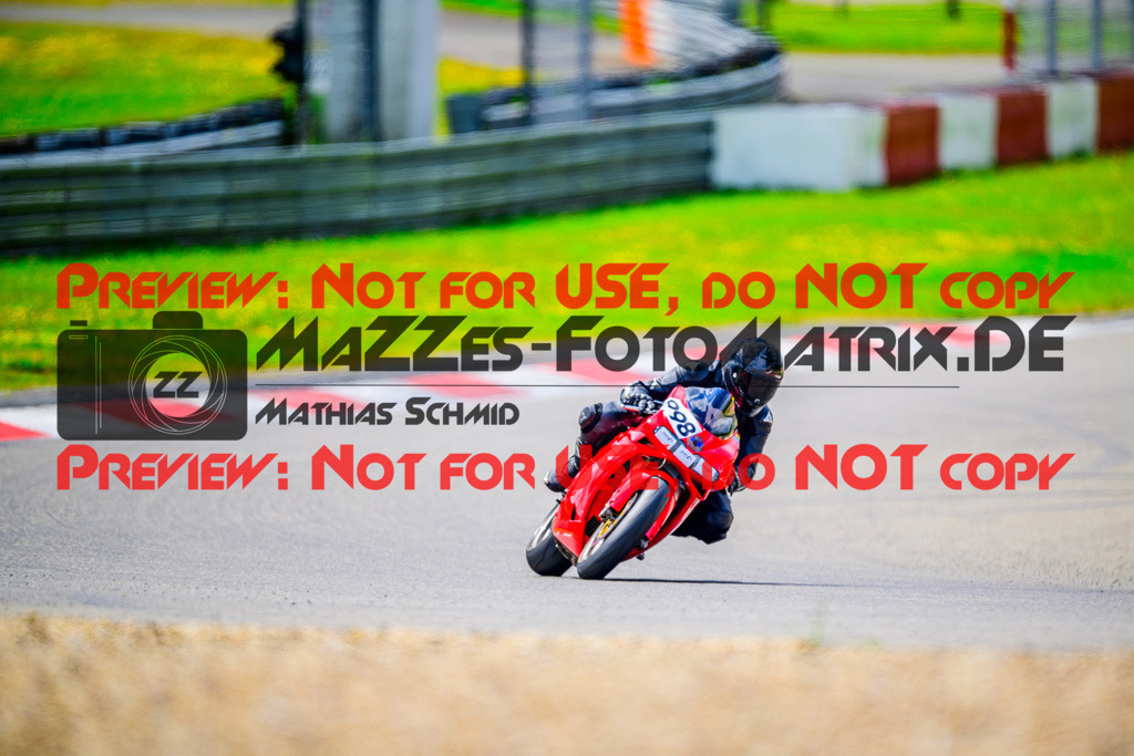 MaZZes_FotoMatrix_240717_6007705_8038 | GELB