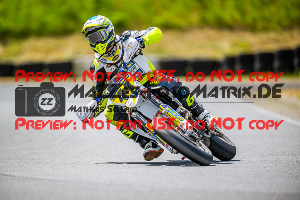 MaZZes_FotoMatrix_220528_0946 | Fotograf Mathias Schmid
Sportfotograf,
Eventfotograf,
Hochzeitsfotograf,
Portraitfotograf