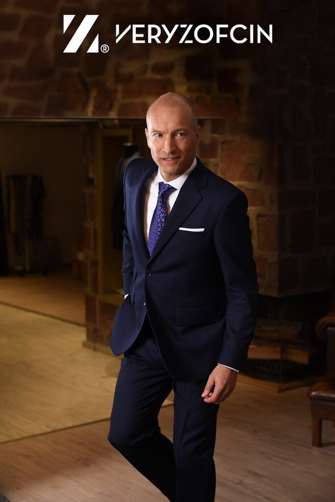 Arkadius_Fashion_024 | Mein Name ist Arkadius. Ich fotografiere Ihre Hochzeit in Frankfurt und im Umkreis von 200 km. Als Fotograf bin ich noch bekannt im Bereich Business- und Modefotografie.