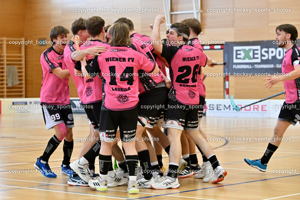 VSV Unihockey vs. Wiener Floorball Verein | Jubel Wiener Floorballverein Mannschaft, #9 ZEHETNER Laurin Wiener Floorballverein, #95 FELSBERGER Niklas Wiener Floorballverein, #29 Jonas-Justus Dopona Wiener Floorballverein, VSV Unihockey vs. Wiener Floorball Verein, VSV Unihockey vs. Wiener Floorball Verein am 18.05.2025 in Villach (Ballspielhalle St. Martin), Austria, (Photo by Bernd Stefan)