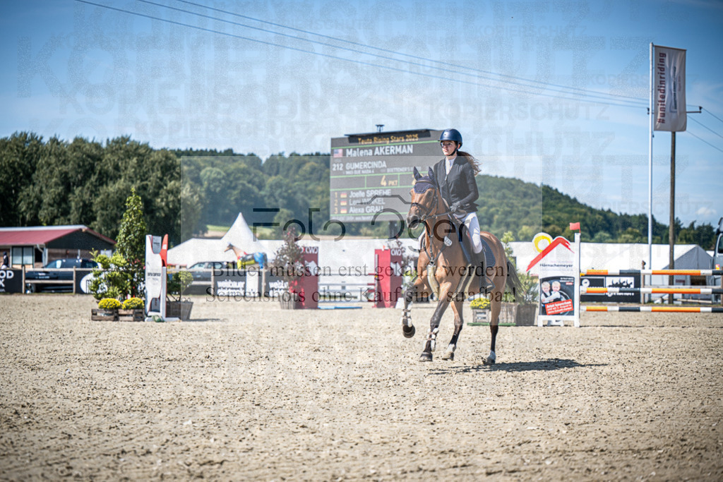 DOS_2336 | Entdecke hochwertige Reitturnierfotos von Foto Oger. Professionell, emotional und authentisch – jetzt Lieblingsmomente im Shop bestellen.Deutschlandweite Turnierfotografie. - Realisiert mit Pictrs.com