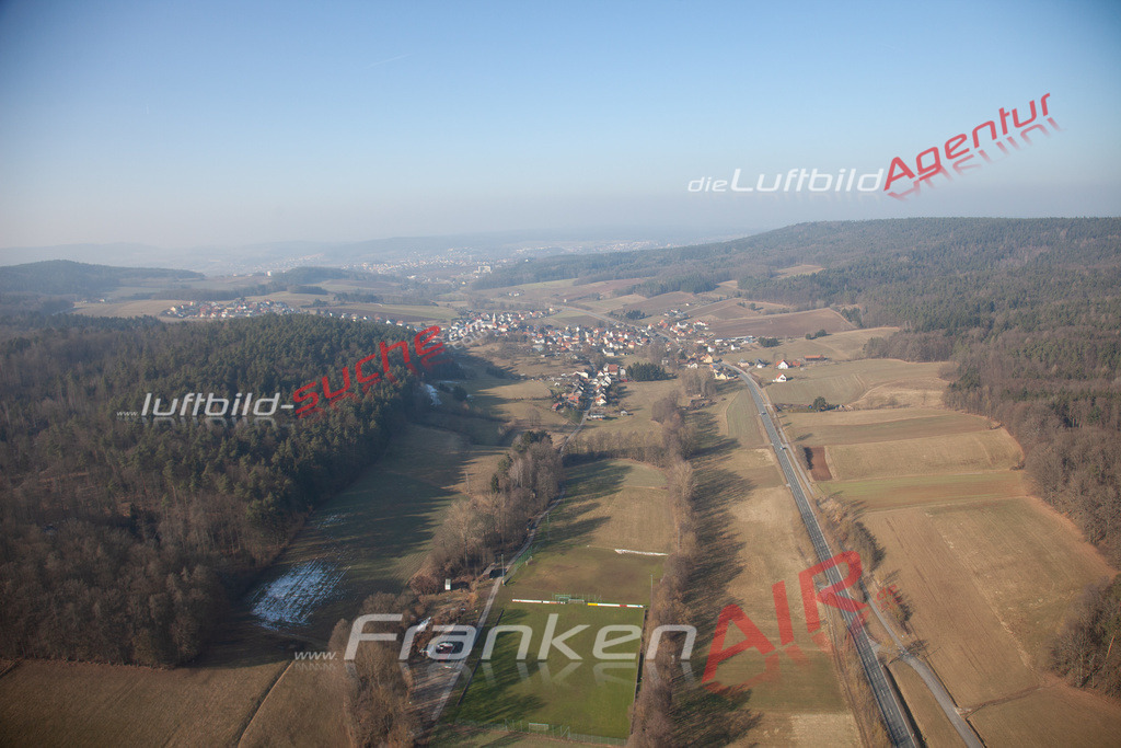 Luftbild von Klosterlangheim Lichtenfels - Luftaufnahme wurde 2017 von https://frankenair.de mittels Flugzeug (keine Drohne) erstellt - die Geschenkidee