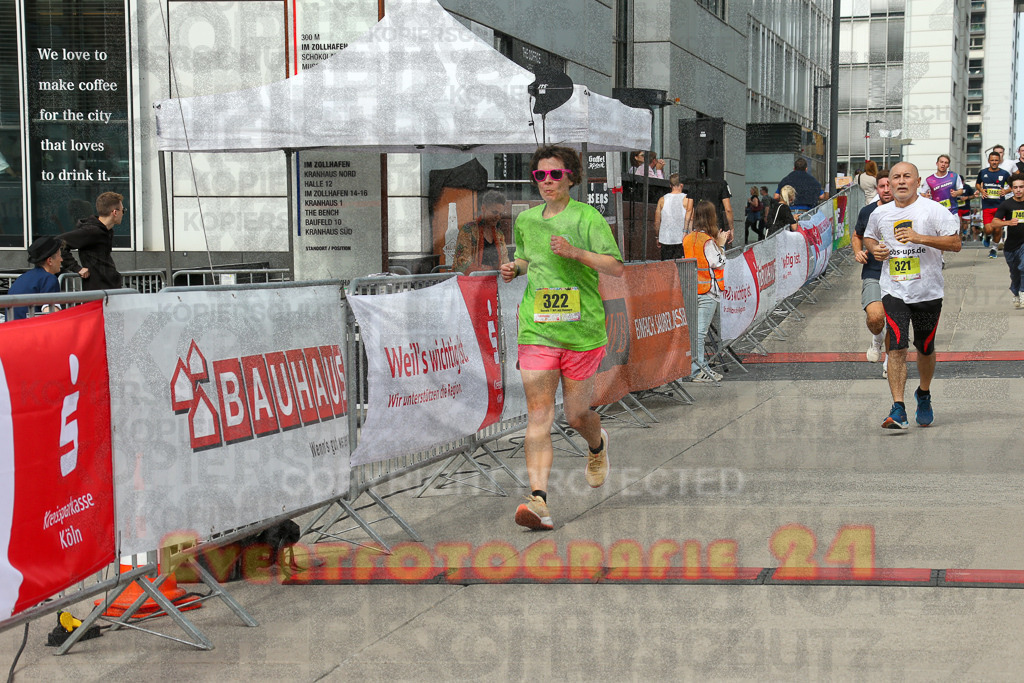 250920_1326_EX1_4529 | Sportfotografie im Rhein-Sieg Kreis, Köln, Bonn, NRW, Rheinland Pfalz, Hessen, etc. Unser Tätigkeitsfeld umfasst den Laufsport vom Volkslauf über den Marathon, Duathlon, Triathon bis zum Ultralauf wie Kölnpfad Ultra oder Schindertrail.