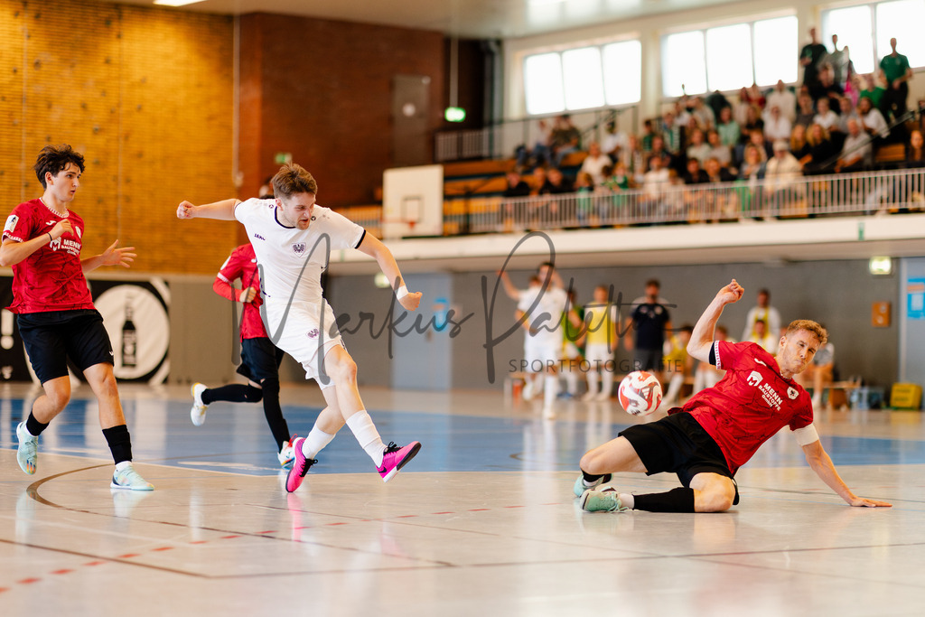 Futsal-Bundesliga, Saison 2025/2026, 2. Spieltag: SC Preußen Münster - FC Liria Futsal Berlin | Futsal-Bundesliga, Saison 2025/2026, 2. Spieltag, SC Preußen Münster empfängt FC Liria Berlin in der Universitäts-Sporthalle in Münster. Foto: sportfotografie.ms | Markus Paletta - Realisiert mit Pictrs.com