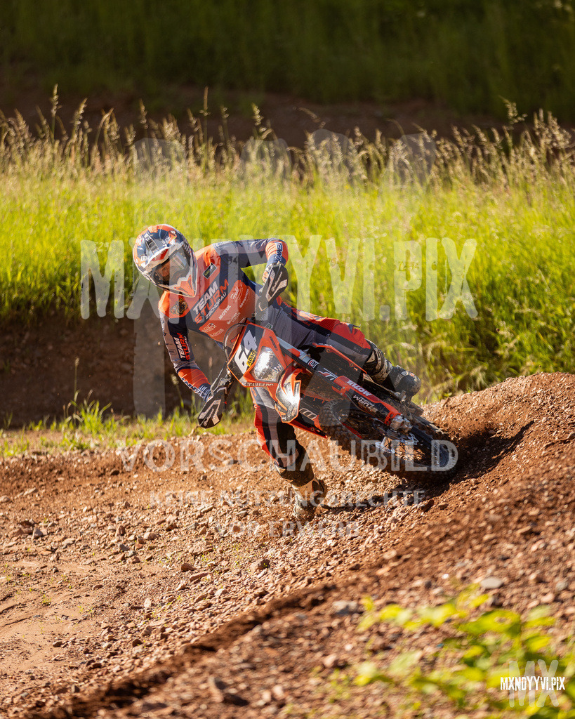 866A0732 | mxndyyvipix