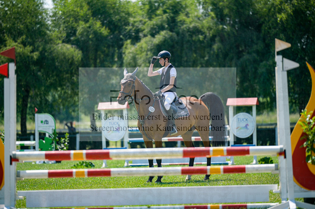 Reitturnier Voxtrup | Entdecke hochwertige Reitturnierfotos von Foto Oger. Professionell, emotional und authentisch – jetzt Lieblingsmomente im Shop bestellen.Deutschlandweite Turnierfotografie. - Realisiert mit Pictrs.com
