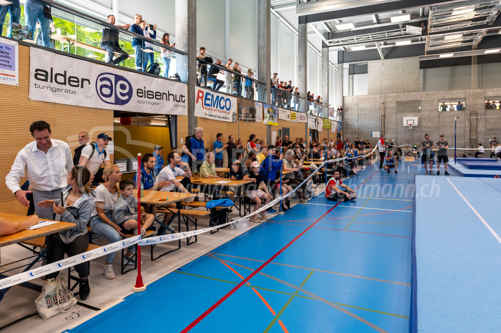 104. Zürcher Kunstturnertage Neftenbach - 14. May 2022 | 104. Zürcher Kunstturnertage Neftenbach
Turnhalle Ebni, Neftenbach
Bild: Sportfotografie Markus Aeschimann | www.markus-aeschimann.ch - Realisiert mit Pictrs.com