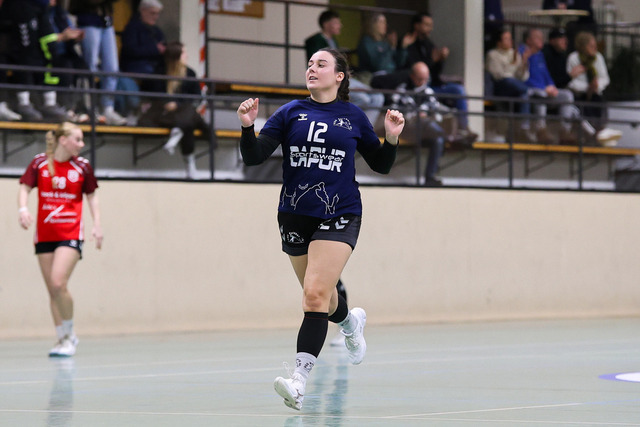 Handball I Damen I Saison 2025-2026 I Verbandsliga Süd I HSG Kalkberg 06 - MTV Dänischenhagen I 14.12.2025.105 | Juliane Steffens (12, HSG Kalkberg 06) - Realisiert mit Pictrs.com