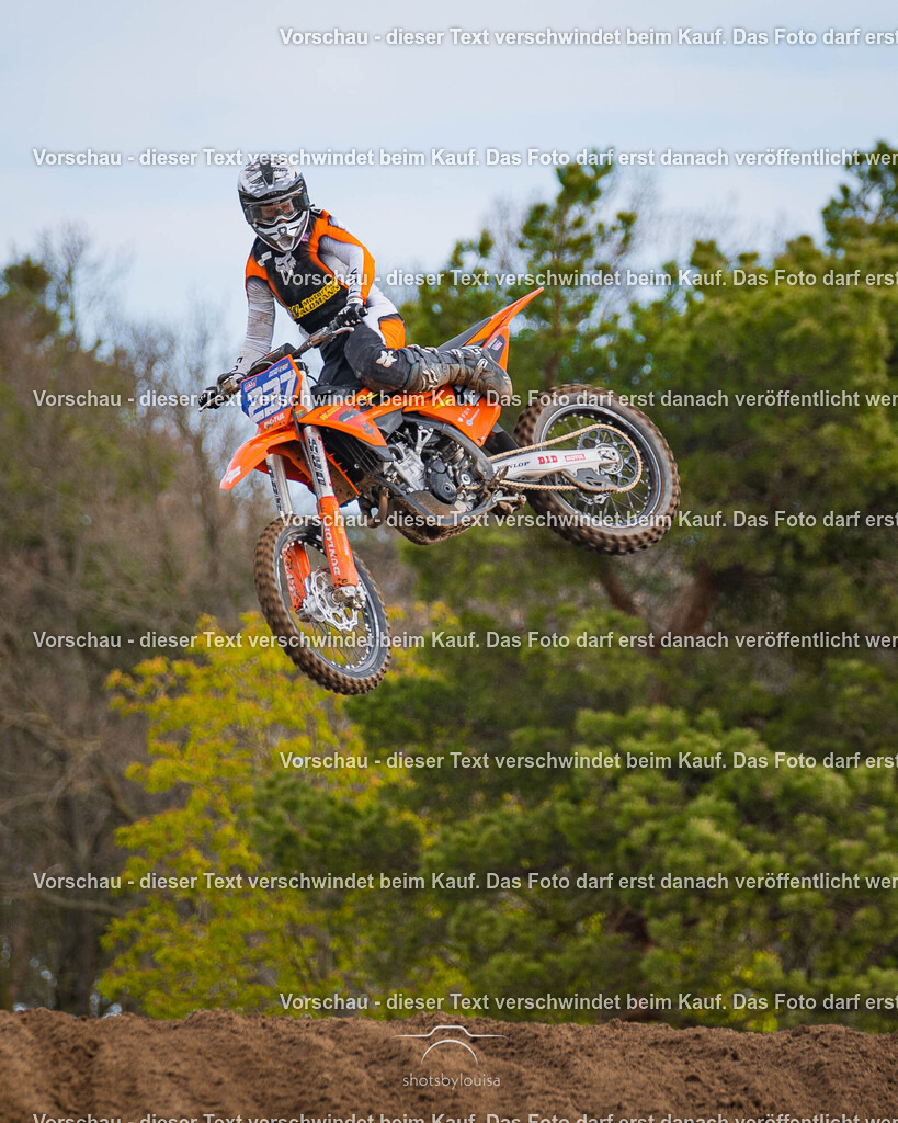 04_13_Bensdorf_Ladies-1447 | Sportfotografin aus Berlin-Brandenburg mit Fokus auf Motocross. Ich halte deine sportliche Leistung und echte Emotionen auf und neben der Strecke professionell fest. Entdecke die Fotos von deinem Rennen und bestelle sie direkt hier im Shop.