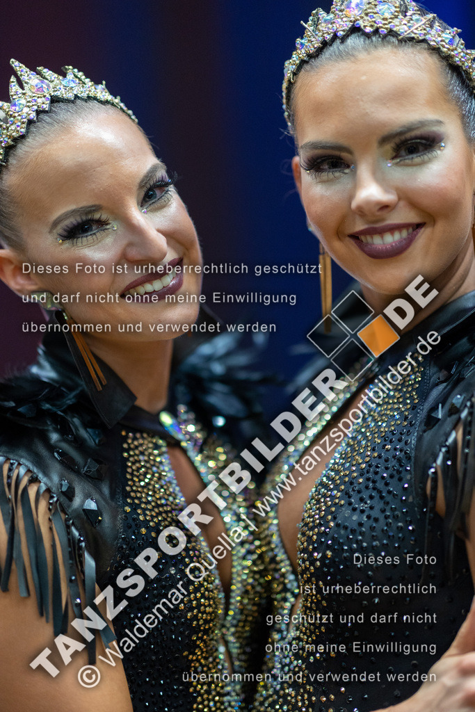 20230114-14828 | Hier finden Sie Tanz Bilder vom Latein und Standard Formationen tanzen. Sportbilder vom Tanzsport. Schöne Fotos und von Weltmeisterschaft, Europameisterschaft, Bundesliga, Regionalliga, Oberliga und Landesliga sowie von GOC Stuttgart, DanceComp, WM Bremen