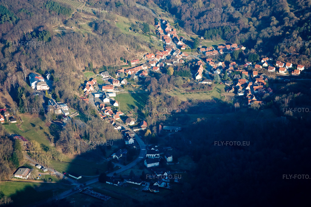 Vue aérienne: Vue de la ville à Weiler dans le département Bas Rhin, France. Photo: IMG_17480.jpg prise le 21/03/2009 par Werner Riehm/FLY-FOTO.euRésolution de l'original: 4272 x 2848 px
