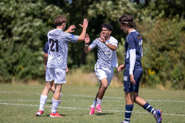 FC Scharbeutz 1 - Tema Chase Football Club I DanaCup 2026 054 | Herzlich willkommen in meiner Fotogalerie für Sportmannschaften. Schau gerne mal rein, vielleicht ist Dein Team ja auch dabei! Falls nicht, schreib mir und wir ändern das! :)  - Realisiert mit Pictrs.com