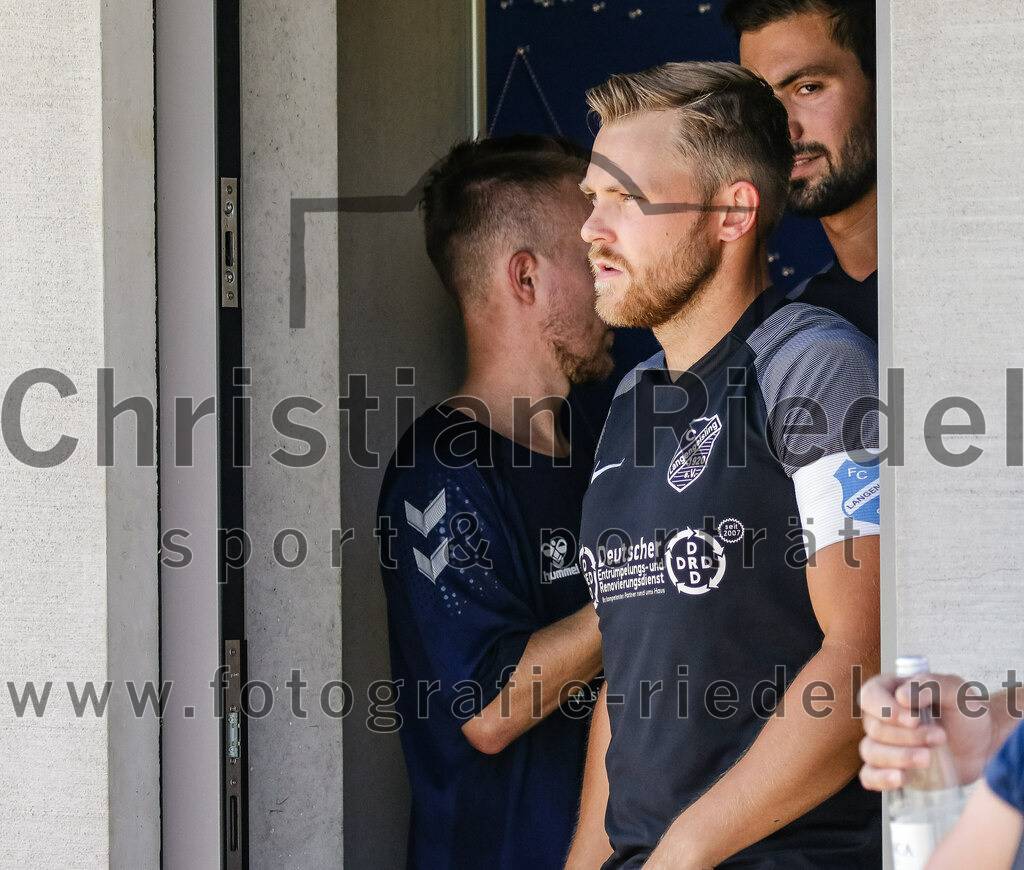 2023-08-12_002_FC_Langengeisling_gegen_ESV_Freilassing | Erding, Deutschland, 12.08.2023:
Fußball, Bezirksliga Oberbayern Ost 2023 / 2024, 4. Spieltag, FC Langengeisling gegen ESV Freilassing, Endergebnis: 2:1

Hannes Dornauer (FC Langengeisling, #33)

Foto: Christian Riedel / fotografie-riedel.net