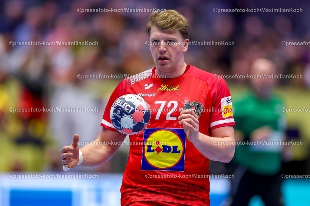 EHF19012601127 | 19.01.2026, Handball, Men's EHF EURO 2026, Österreich - Serbien, Jyske Bank Boxen in Herning, Dänemark, Preliminary Round:  Lukas Hutecek (Austria #72)