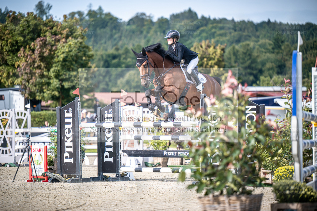 DOS_5886 | Entdecke hochwertige Reitturnierfotos von Foto Oger. Professionell, emotional und authentisch – jetzt Lieblingsmomente im Shop bestellen. - Realisiert mit Pictrs.com