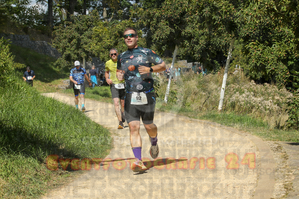 250824_1231_EX1_9612 | Sportfotografie im Rhein-Sieg Kreis, Köln, Bonn, NRW, Rheinland Pfalz, Hessen, etc. Unser Tätigkeitsfeld umfasst den Laufsport vom Volkslauf über den Marathon, Duathlon, Triathon bis zum Ultralauf wie Kölnpfad Ultra oder Schindertrail.
