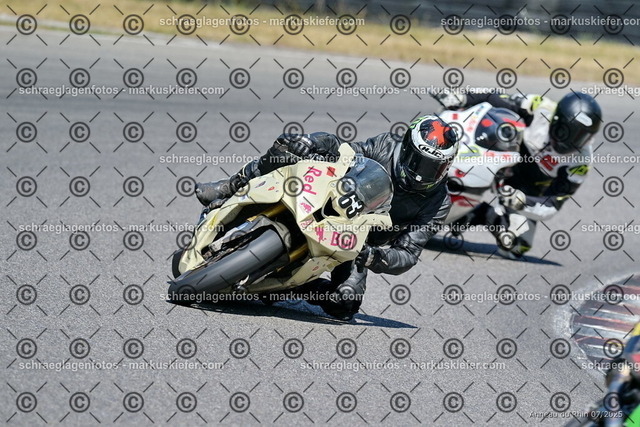 25bt04-0669 | markuskiefer.com - Realisiert mit Pictrs.com