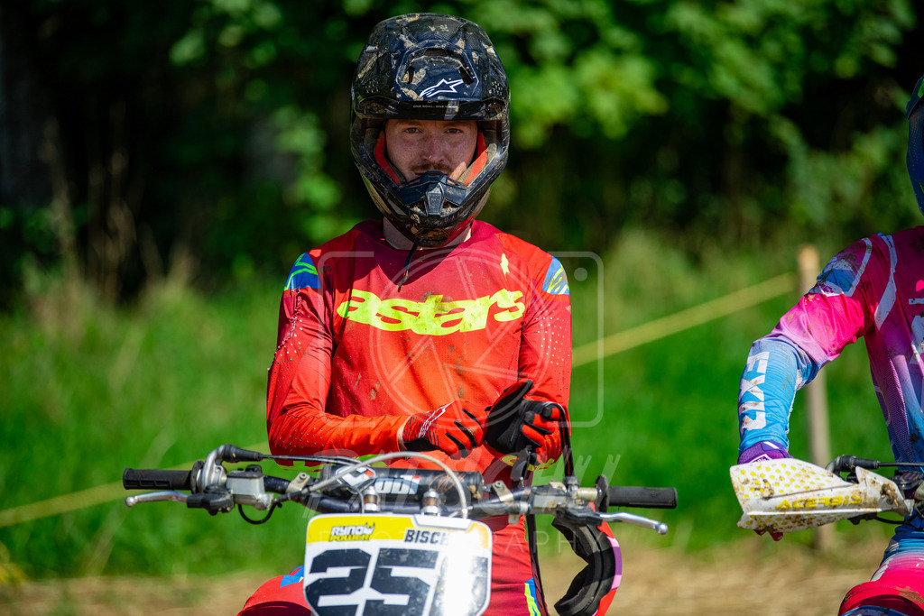 MXO (169) | Paeschuphoto Shop - Wer nicht sucht der auch nicht findet.Ob Motocrossbilder oder von einem besuchtem Spiel, Hauptsache Action. - Realisiert mit Pictrs.com