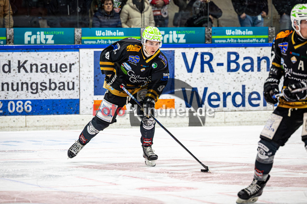 Peißenberg MINERS gegen EHC Königsbrunn LÖWEN | Eishockey Bayernliga 2025/26 Viertelfinale Spiel 2, Peißenberg MINERS gegen EHC Königsbrunn LÖWEN, 20260208,Filip KRIZ (MINERS 9) in Aktion,2026-02-08 in Peißenberg (flatbuy Arena Peißenberg), Filip KRIZ (MINERS 9)Copyright: WolfgangxLindner www.foto-lindner.de