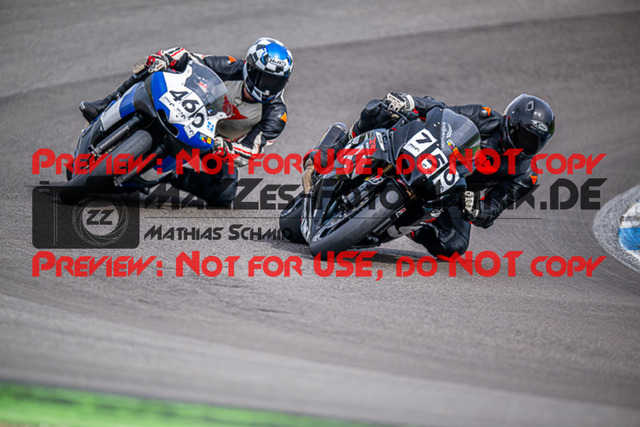 MaZZes_FotoMatrix_230410_1025 | GELB