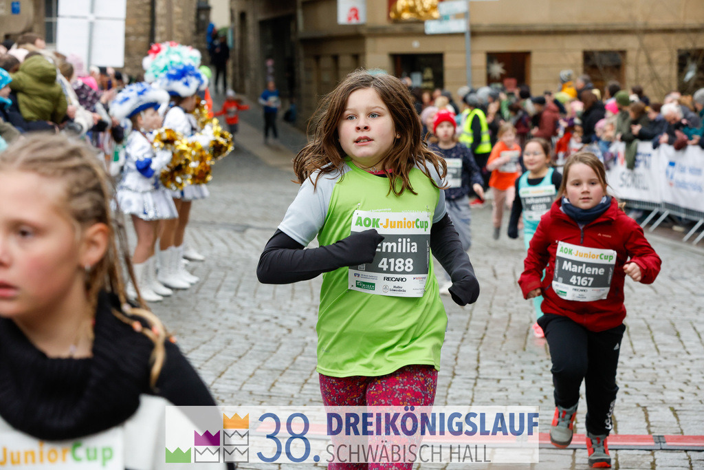 400m AOK Junior Cup | 3 Koenigslauf 2024 400m AOK Junior Cup - Realisiert mit Pictrs.com