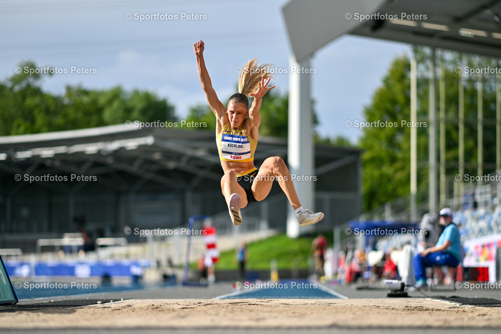 KP1_7525_1 | 21.07.2025, xkaix, Leichtathletik, FISU World University Games 2025 v.l. Finja Köchling (Deutschland) bei der Qualifikation im Weitsprung - Realisiert mit Pictrs.com