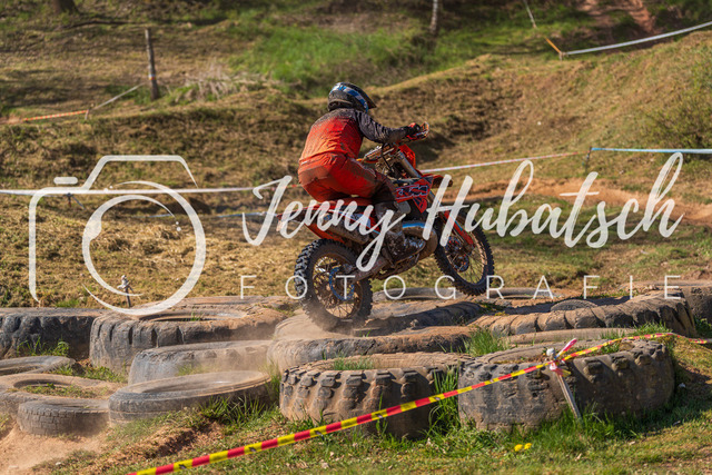JHF.ECHT.4h.Samstag1222 | jennyhubatsch-endurofotografie